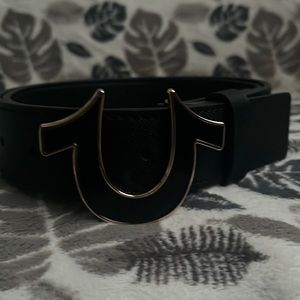Brand new black and gold true religion                              belt size 36